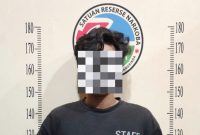 H (19) ditetapkan tersangka oleh pihak kepolisian usai diduga sebagai salah satu penjual narkotika (foto:istimewa).
