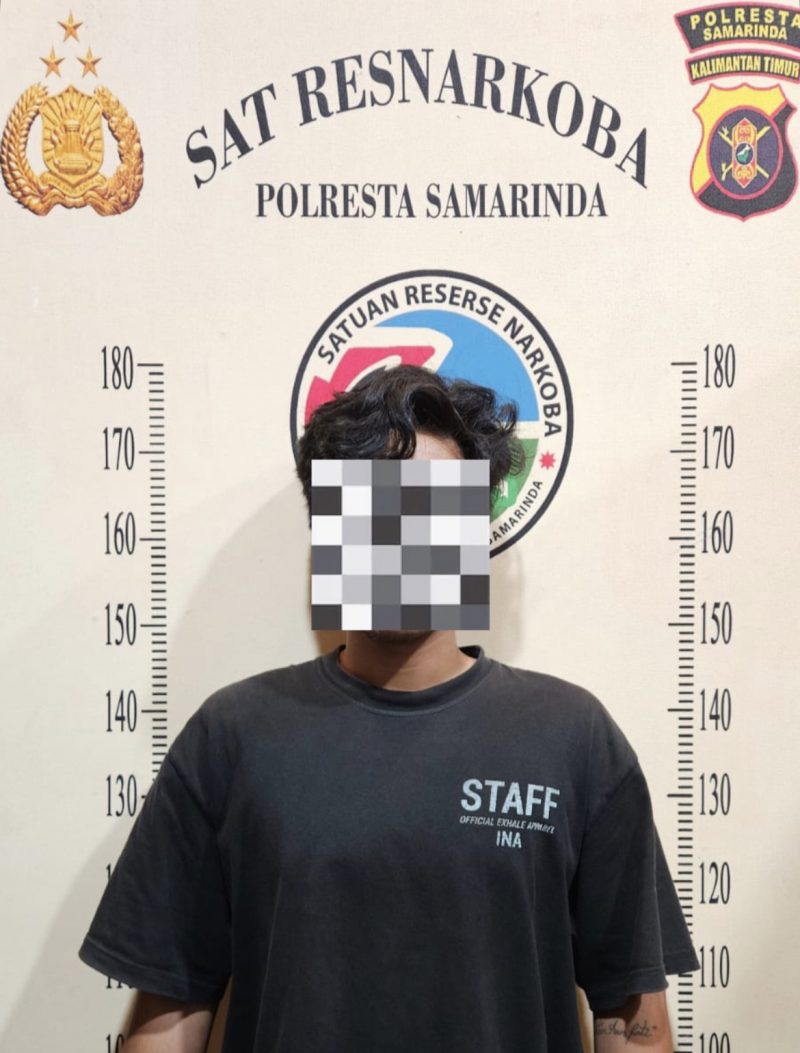 H (19) ditetapkan tersangka oleh pihak kepolisian usai diduga sebagai salah satu penjual narkotika (foto:istimewa).