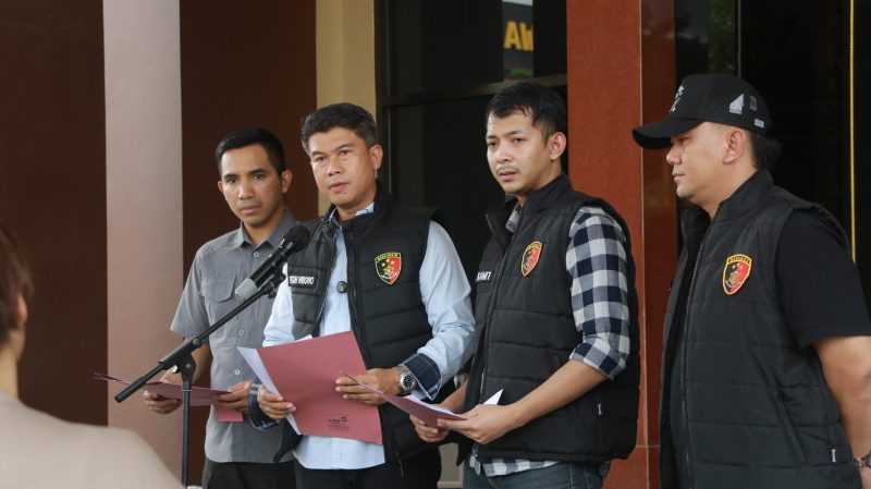 Polresta Samarinda ungkap dua orang pelaku pencurian kabel LPJU (foto:istimewa).